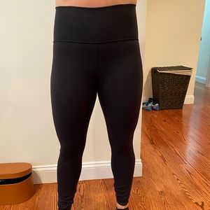 black lulu lemon leggings